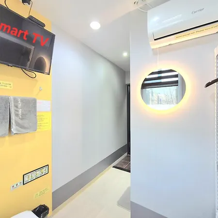 Hostel Tommy Jongno ---- Tax Return Authorized Shop