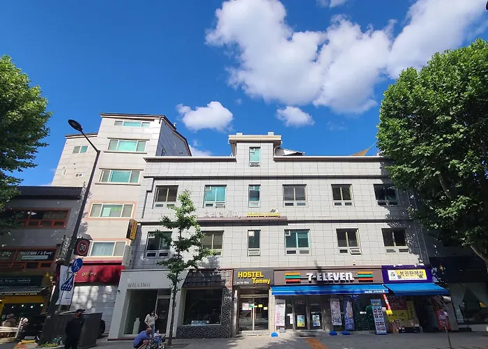 Tommy Jongno ---- Tax Return Authorized Shop Pensión 4*